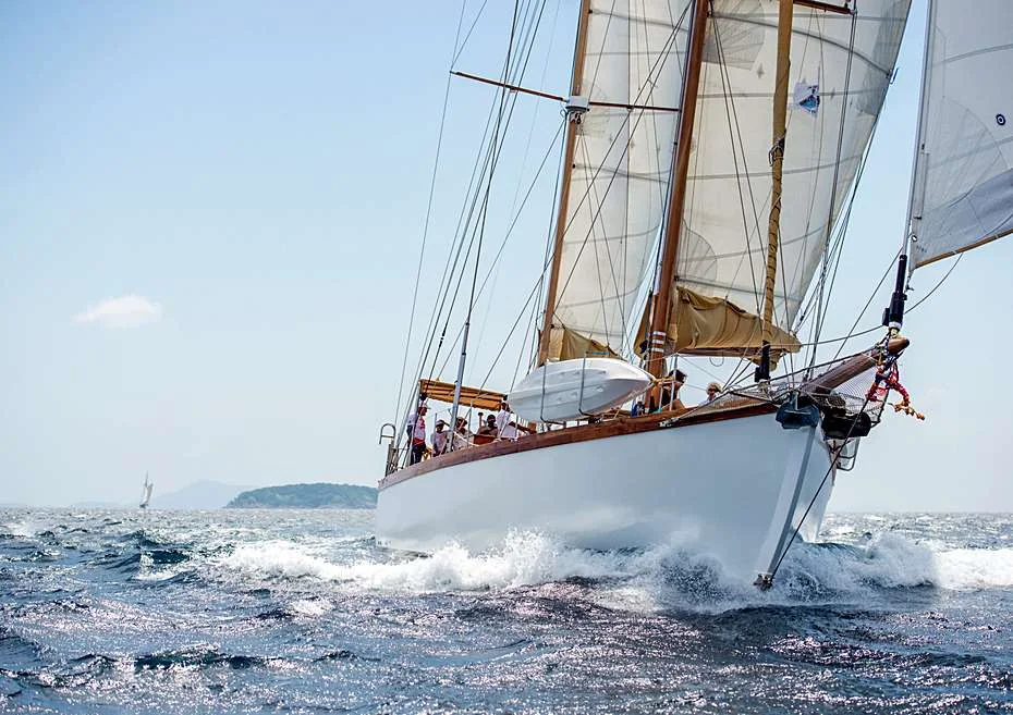 Aventure · Classic Ketch 29m — yacht photograph 1