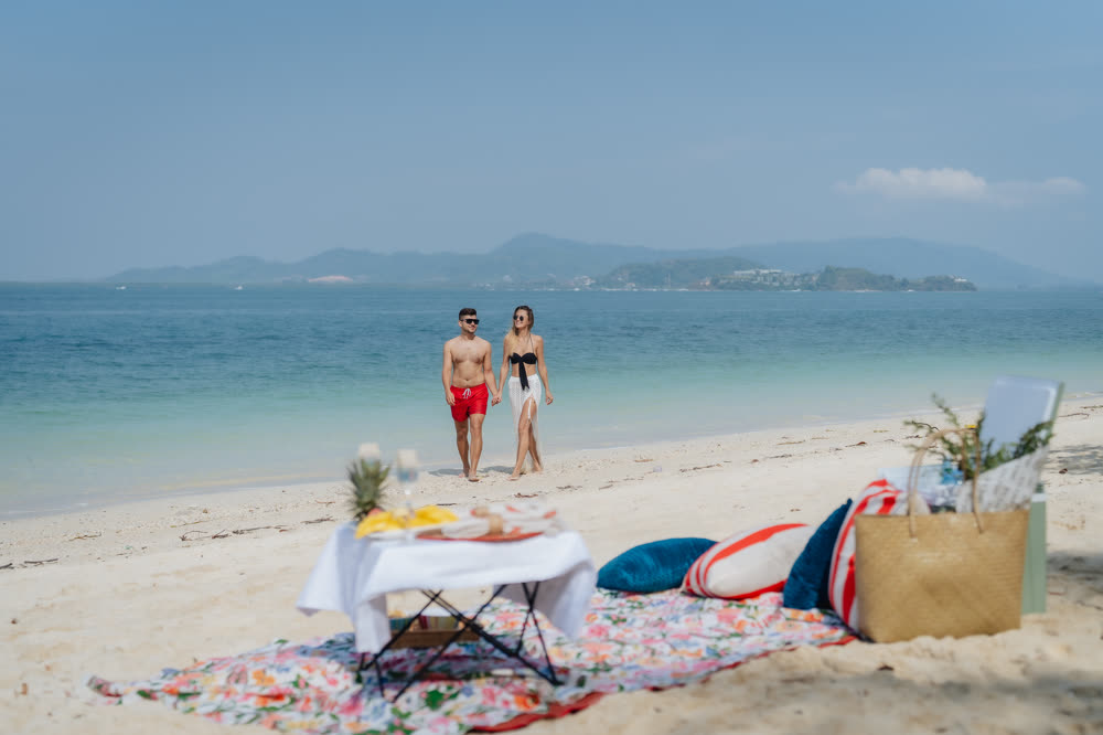 Axopar 37 — Speedboat Charter, Phuket