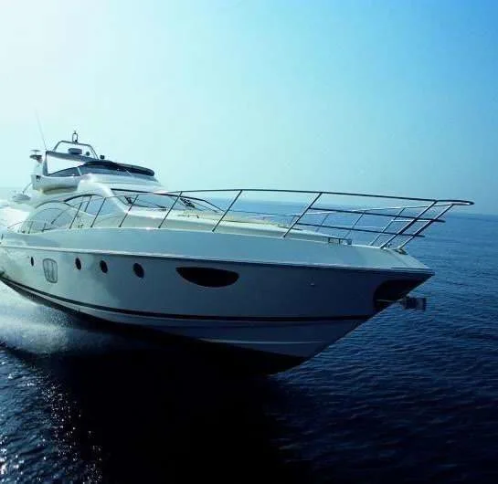 Mandala · Azimut 68 — yacht photograph 9