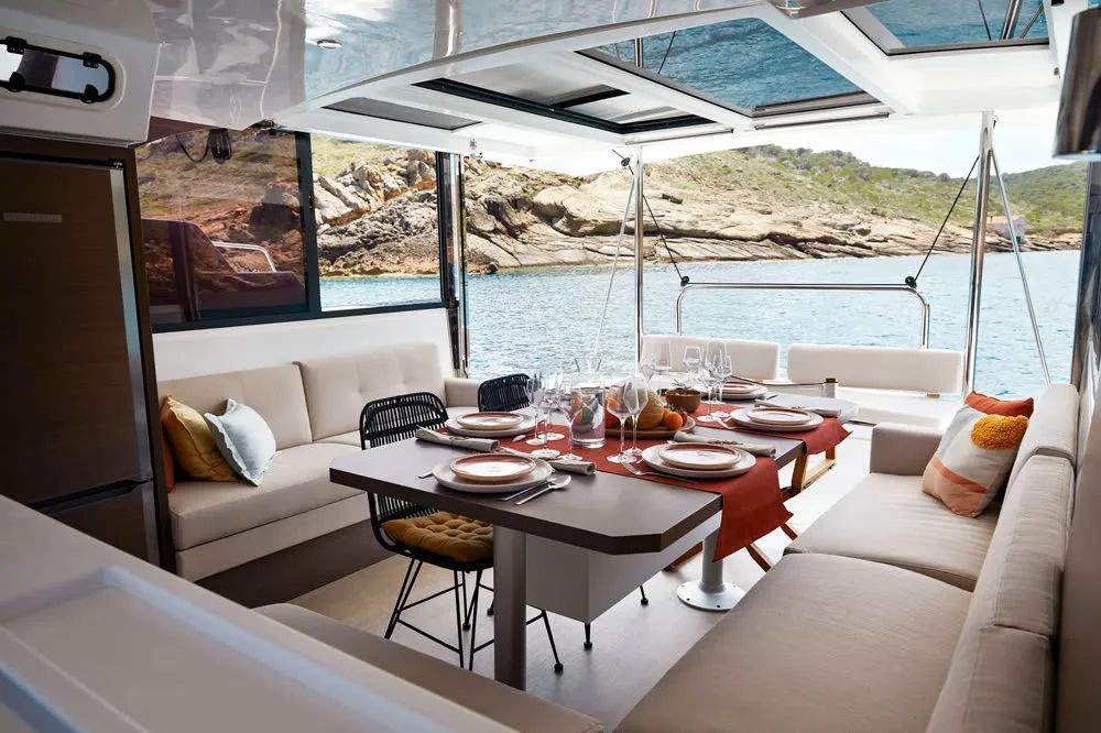 Bali Catspace — yacht photograph 3