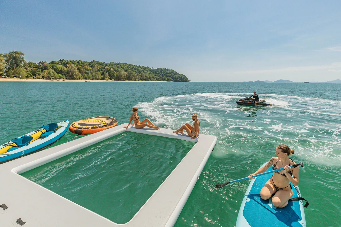 Beluga 88 — yacht photograph 9