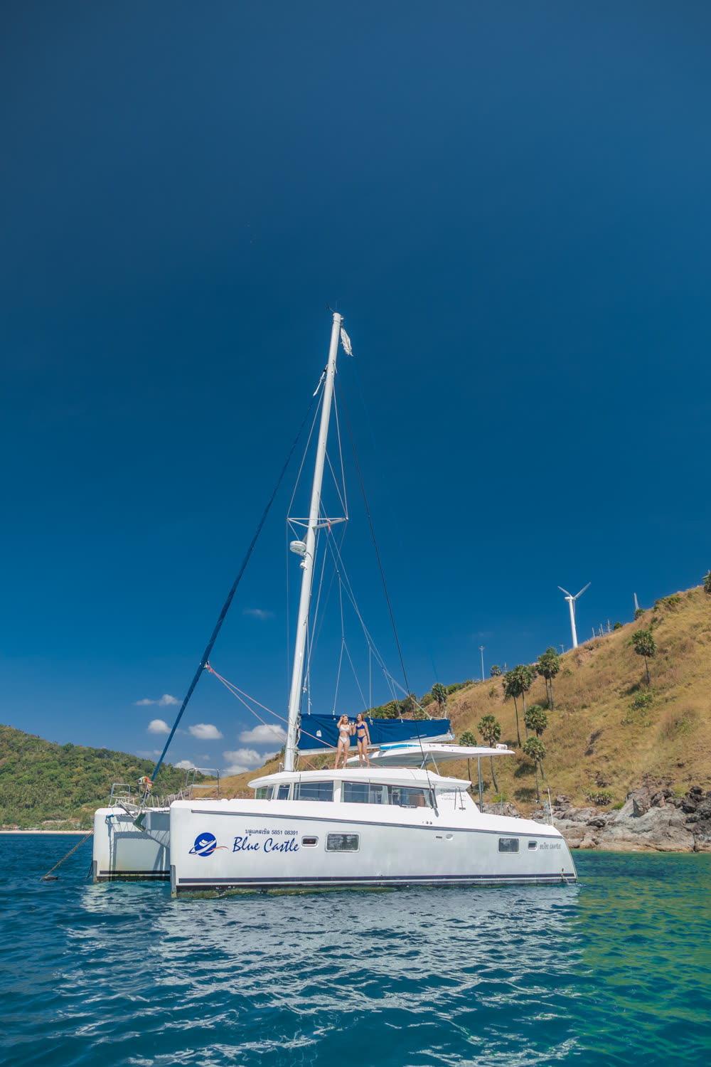 Blue Castle · Lagoon 420 — Люкс-катамаран, Phuket
