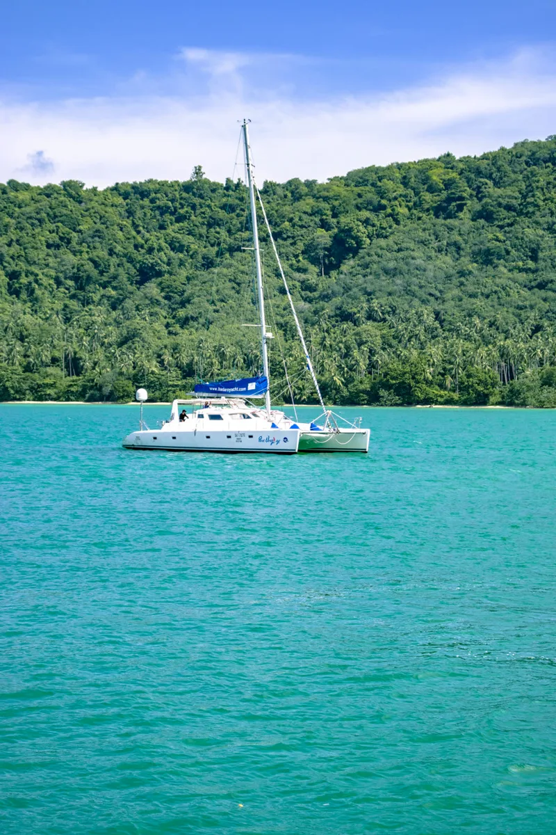 Blue Metis · Lagoon 500 — yacht photograph 3