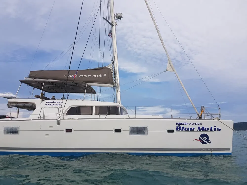 Blue Metis · Lagoon 500 — yacht photograph 4