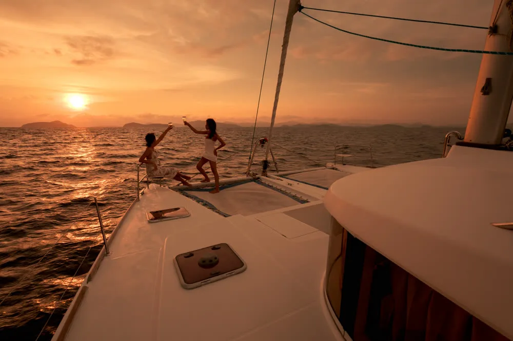 Blue Wings · Lagoon 440 — yacht photograph 7