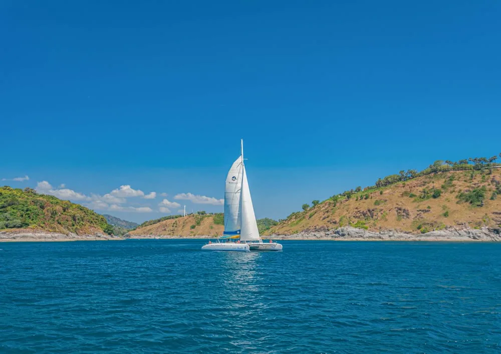 Blueket — yacht photograph 1