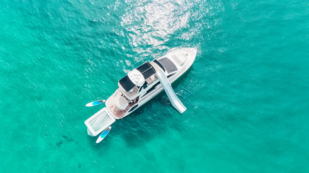 Cranchi 58 — yacht photograph 2