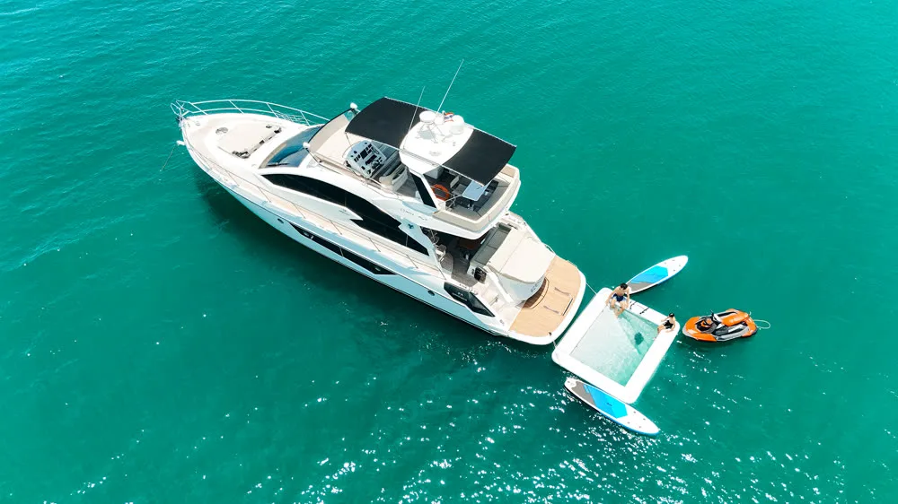 Cranchi 58 — yacht photograph 6