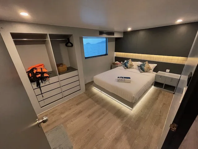 MV DiveRACE Class X — yacht photograph 6