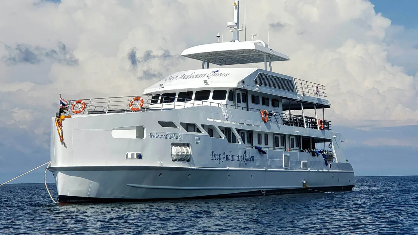 Deep Andaman Queen — yacht photograph 1