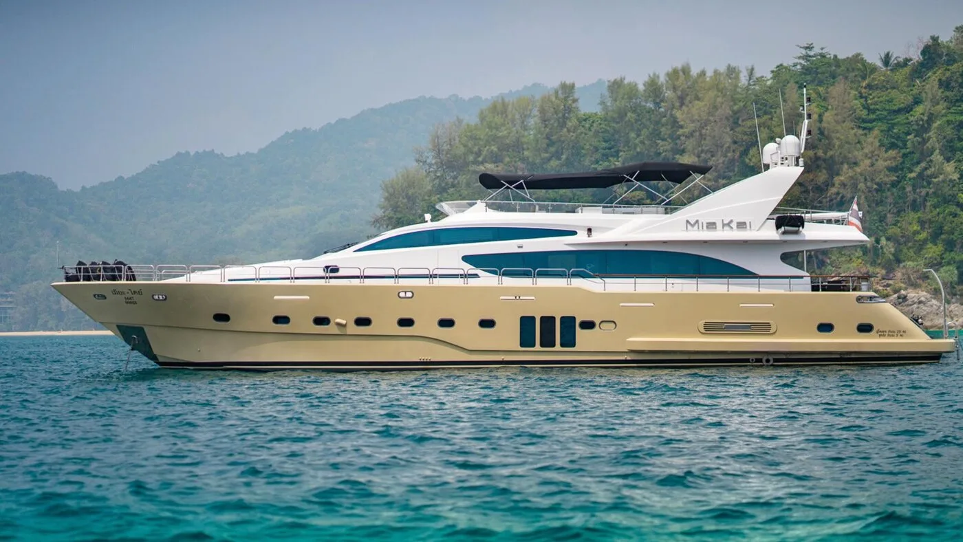 MIA KAI — yacht photograph 2