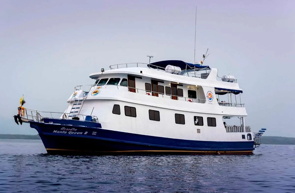 Manta Queen 2 — yacht photograph 1