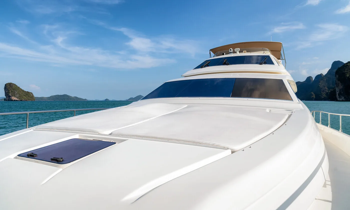 Sofia · Ferretti 80 — фото яхты 10