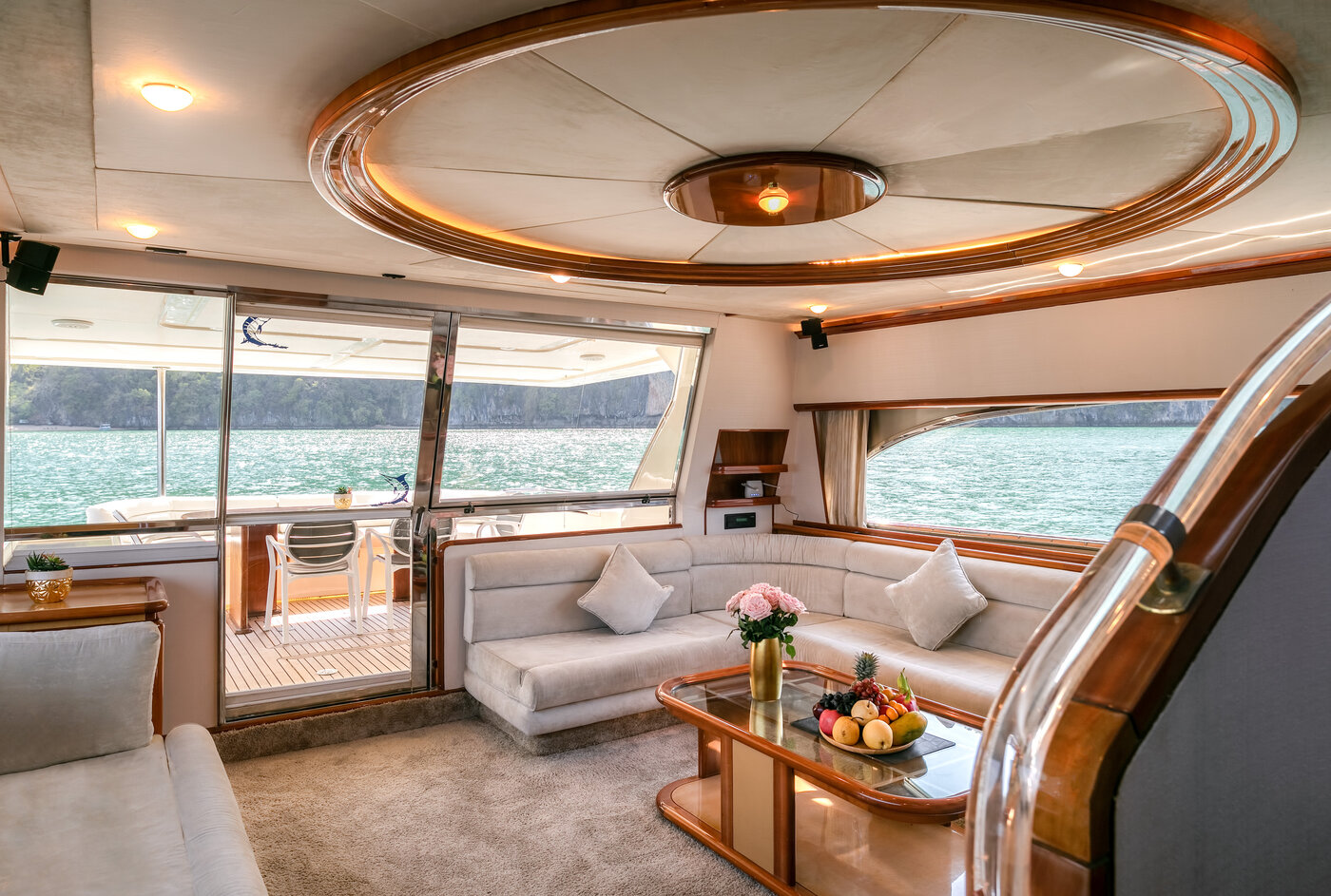 Sofia · Ferretti 80 — Приватная чартерная яхта, Phuket