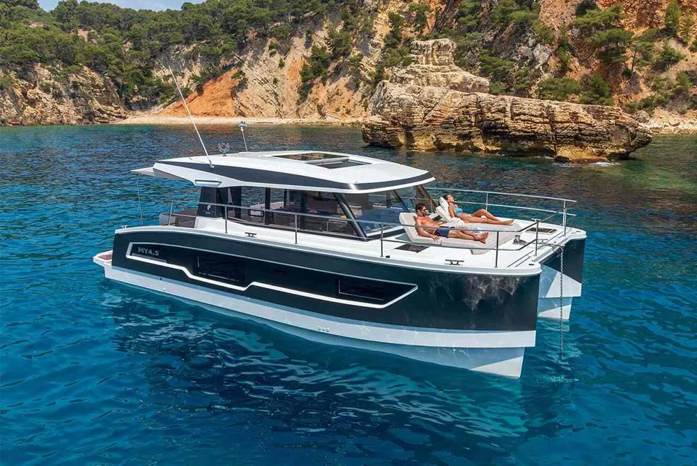 Fountaine Pajot MY40 — yacht photograph 4