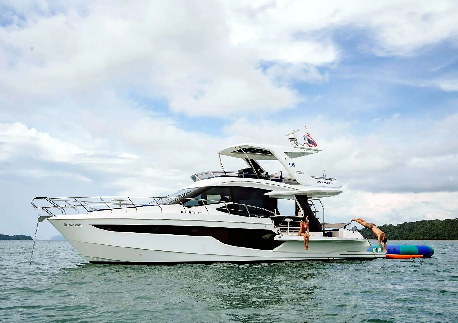 Galeon 500 Fly — yacht photograph 1