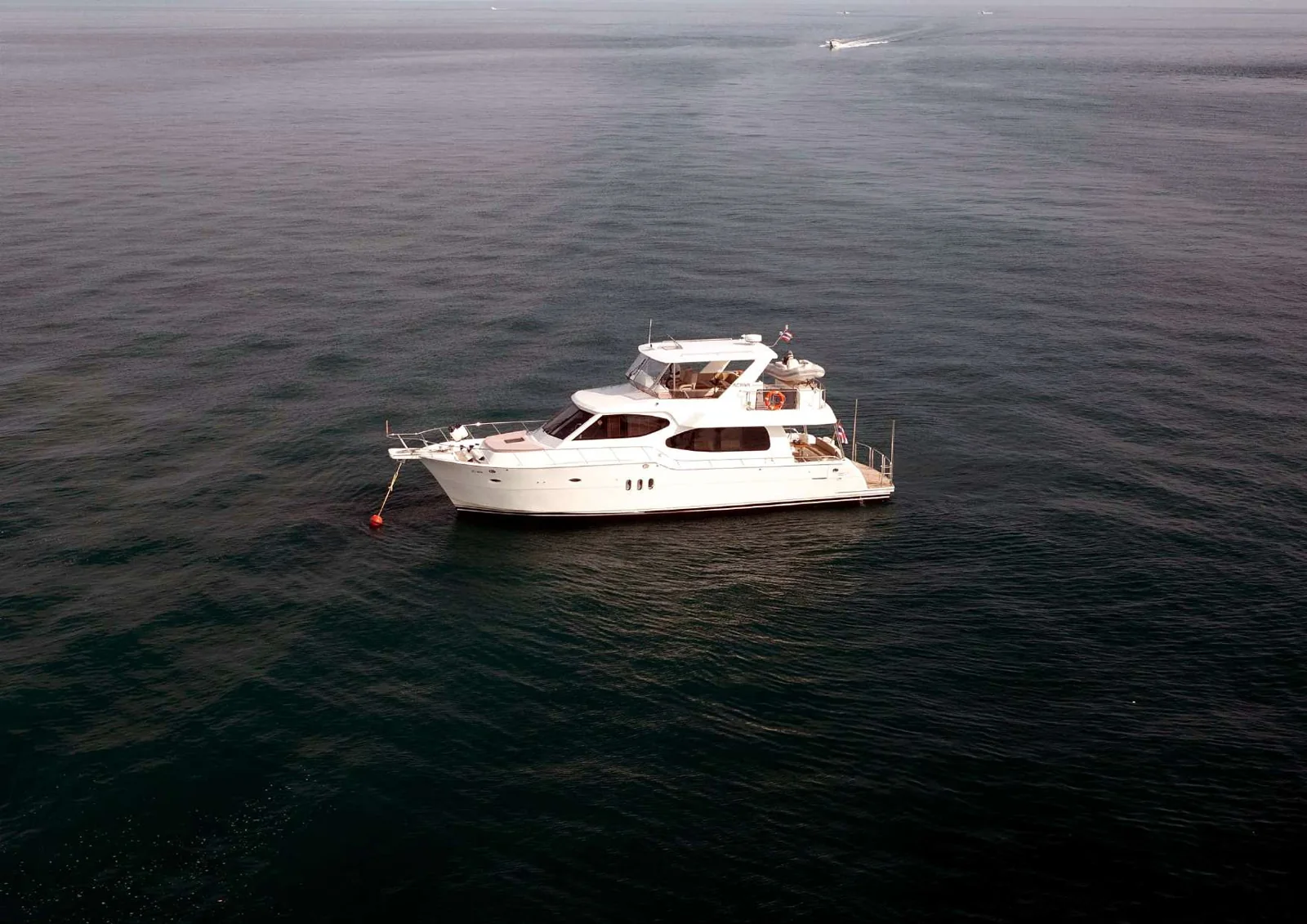 Jawsss · Activa 5800 — yacht photograph 1