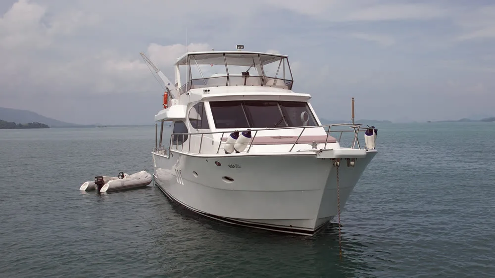 Jawsss · Activa 5800 — yacht photograph 6