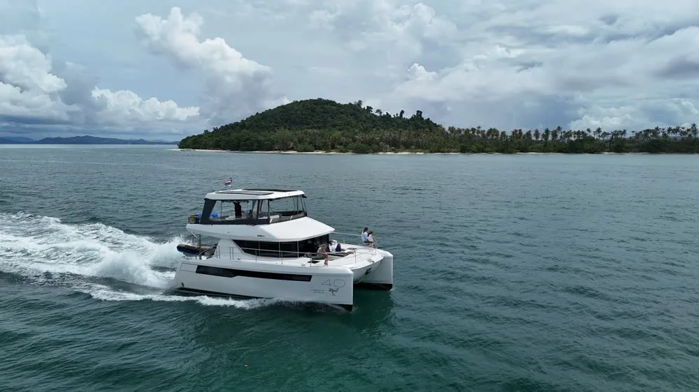 Shibuli · Leopard 40 — yacht photograph 4
