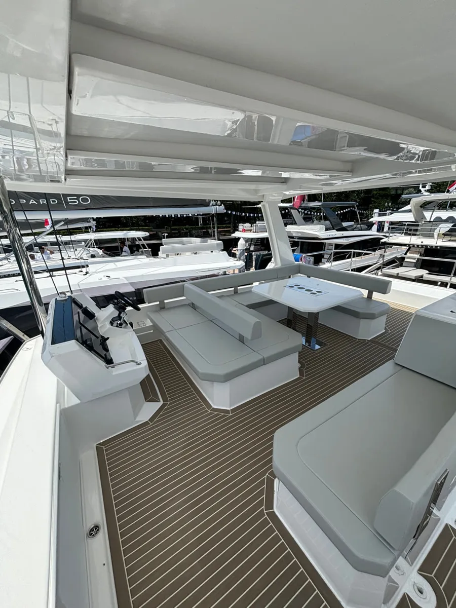 Shibuli · Leopard 40 — yacht photograph 1