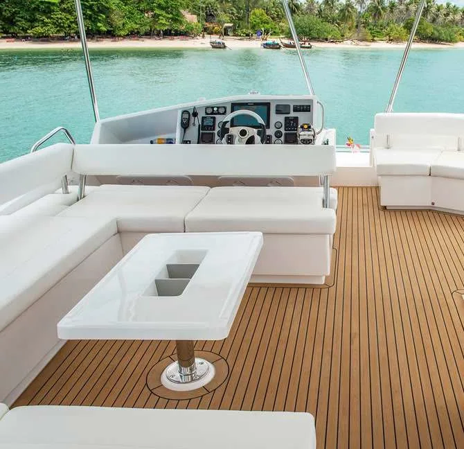 Leopard 51 Powercat — yacht photograph 2