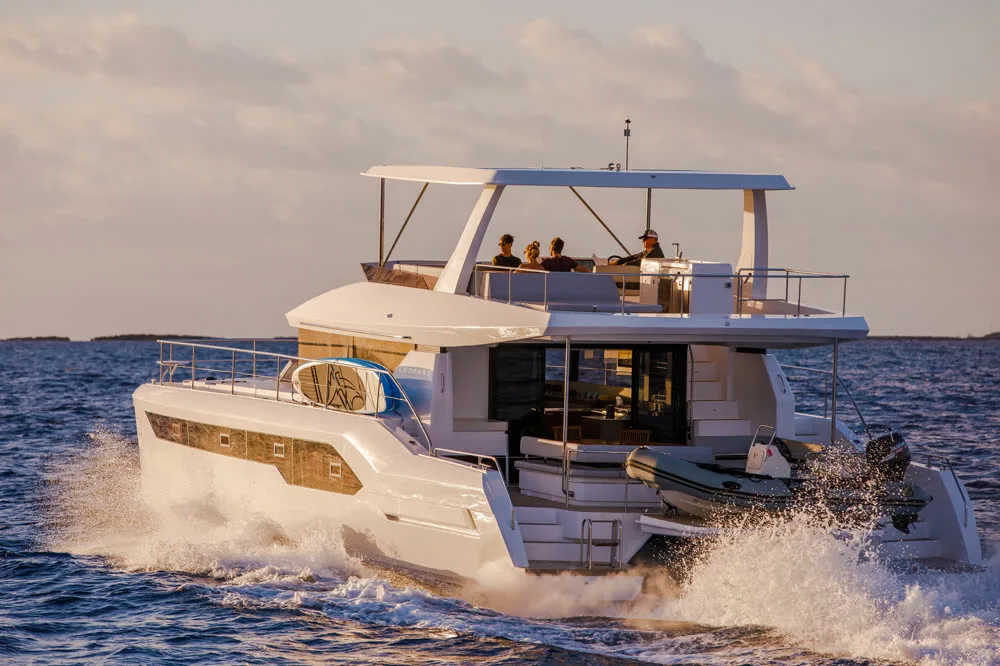 Leopard 53 · Leopard 53 Powercat — yacht photograph 8