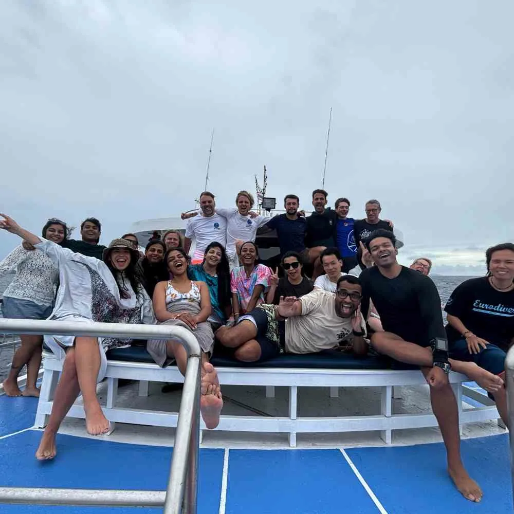 Manta Queen 7 — yacht photograph 2