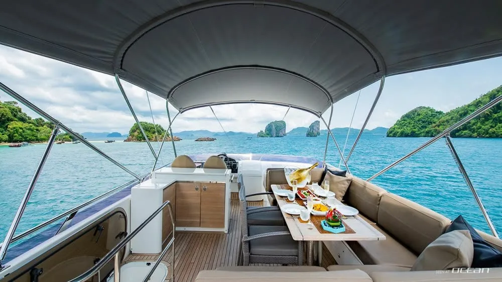 Mayavee · Princess 60 — yacht photograph 5
