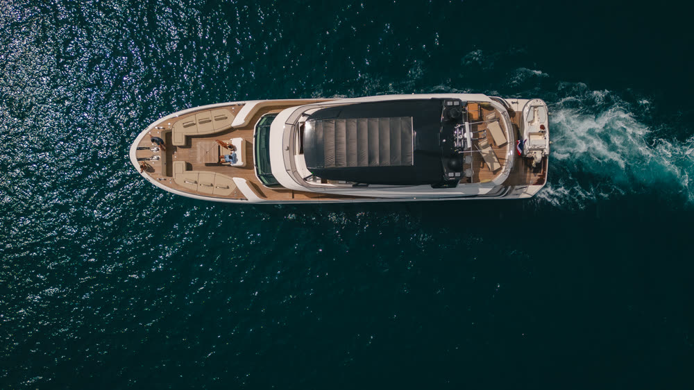 MCY 86 · Monte Carlo Yachts MCY 86 — Приватная чартерная яхта, Phuket
