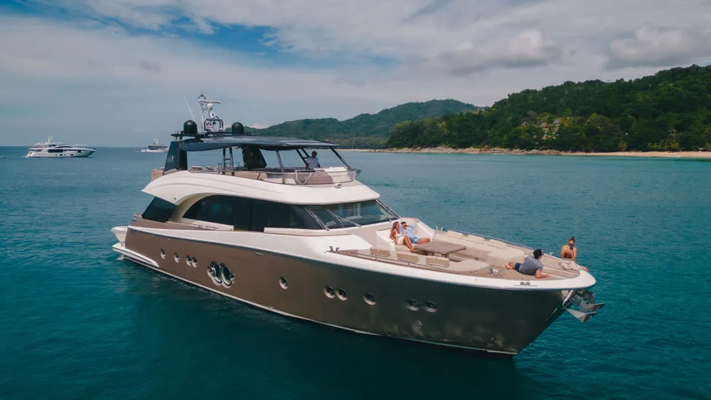 MCY 86 · Monte Carlo Yachts MCY 86 — фото яхты 1