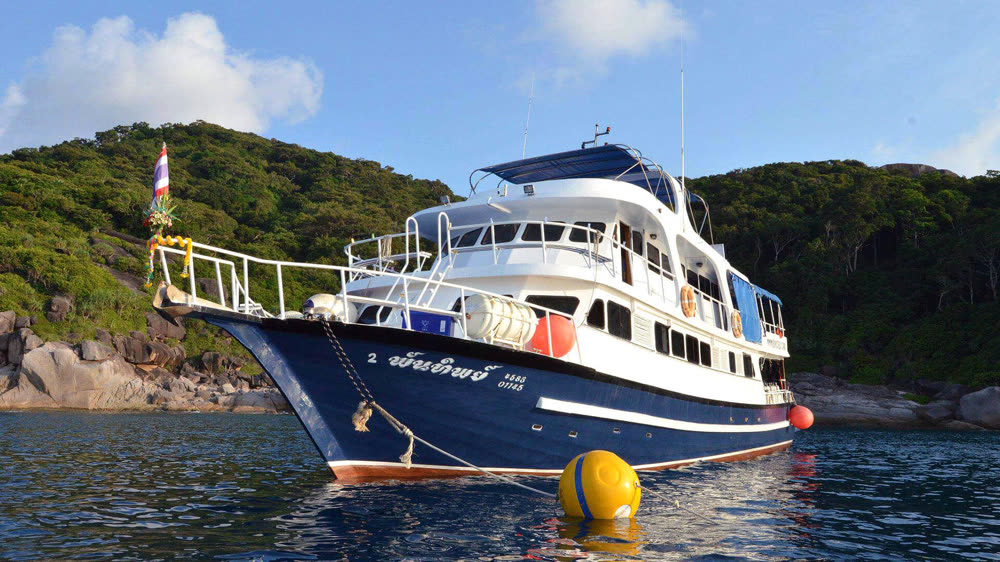 MV Andaman Tritan — Дайв-сафари лайвбод, Phuket