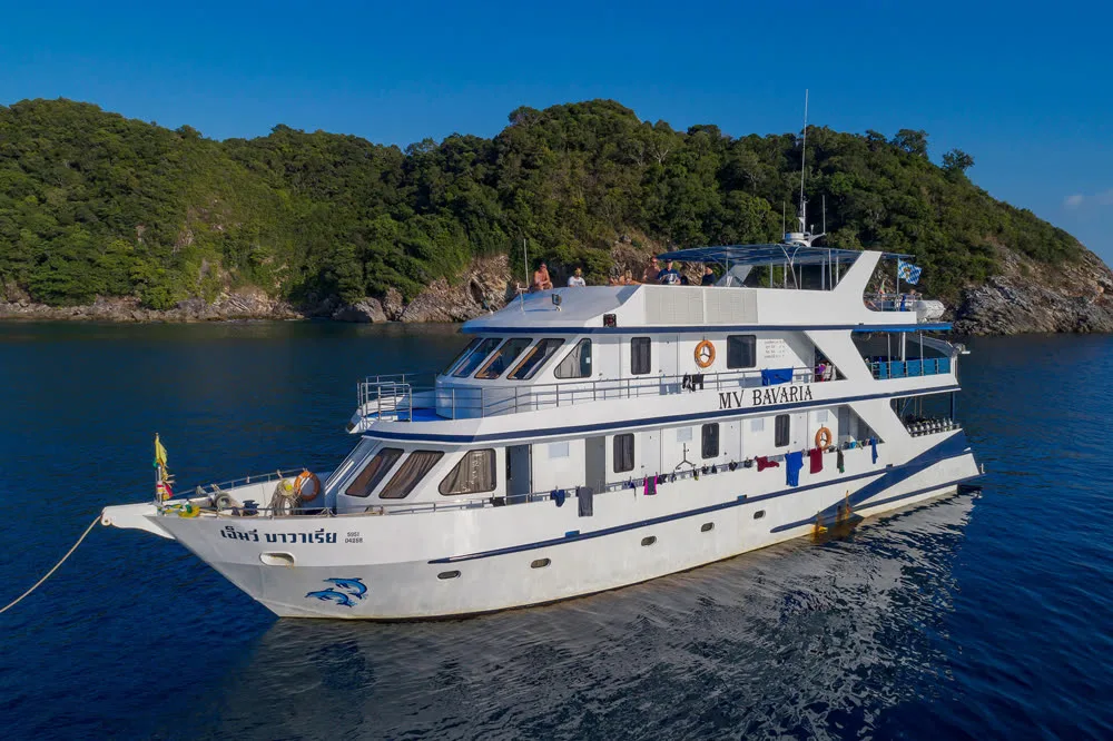 MV Bavaria — yacht photograph 2