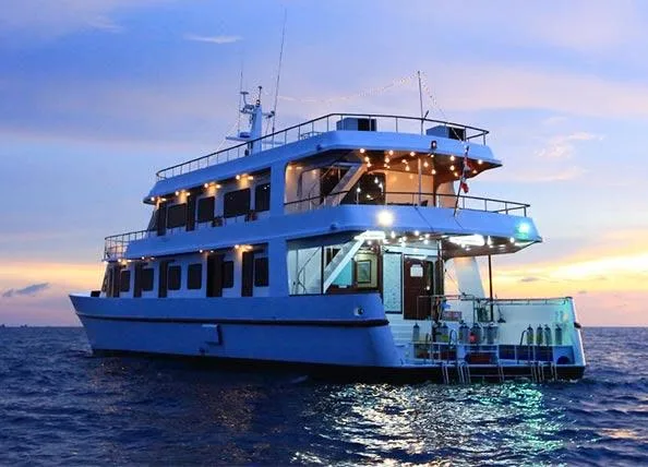 MV Hallelujah — yacht photograph 2