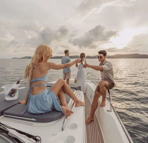 Nimbus T11 — yacht photograph 2