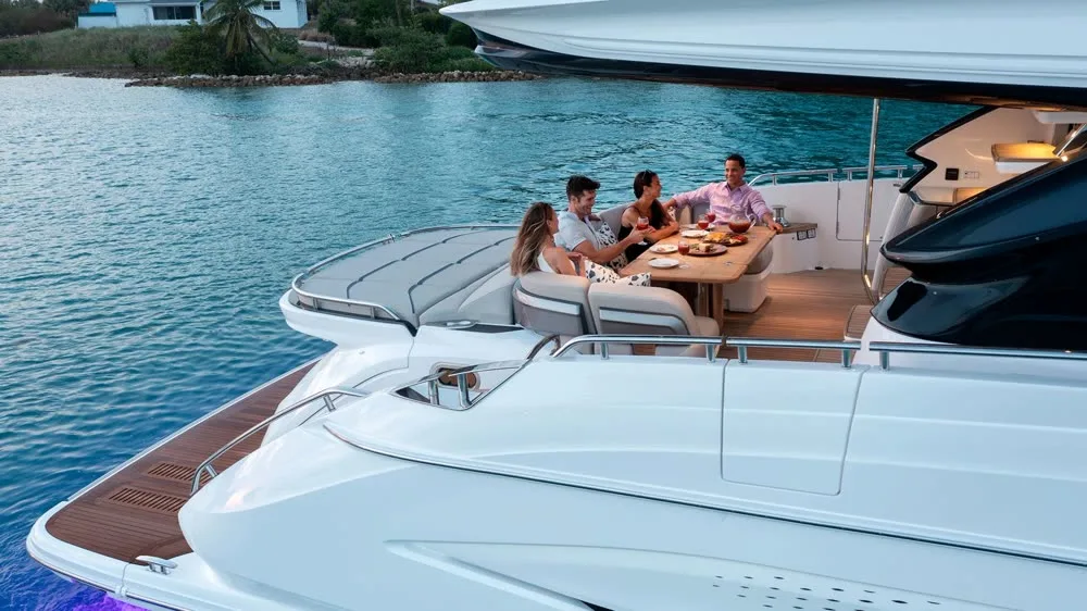 Princess S72 — yacht photograph 4
