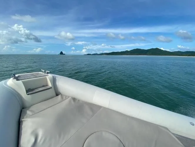 SACS Strider 11 — yacht photograph 5