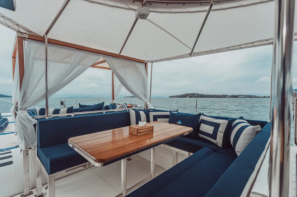 Tahiti — yacht photograph 4