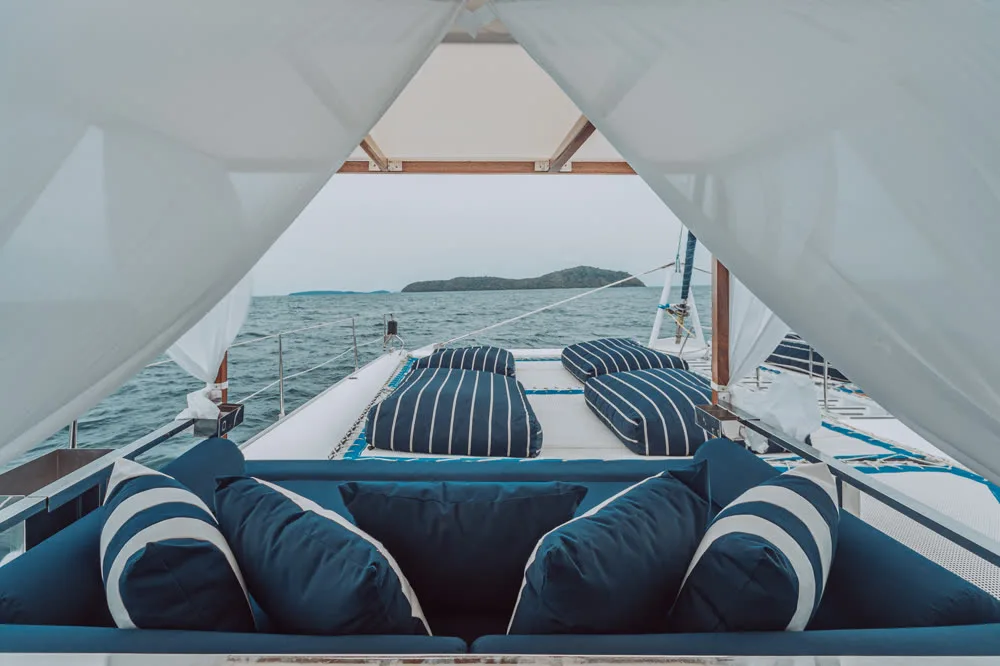 Tahiti — yacht photograph 6